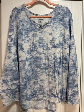 Sonoma Blue and White Tie-Dye V-Neck Long Sleeve Pullover